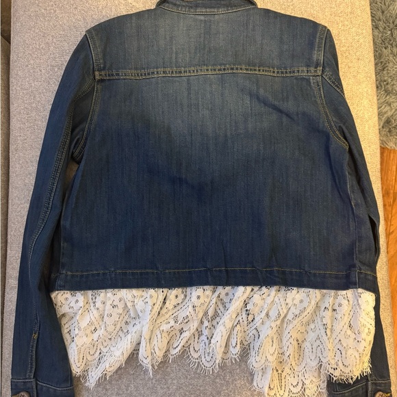 Cabi Blue Jean Jacket with White Lace Hem Casual - Picture 4 of 7
